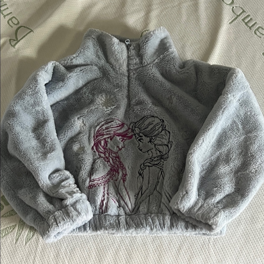 Light blue Disney frozen Fleece Jacket with Embroidered Design 5-6y like new